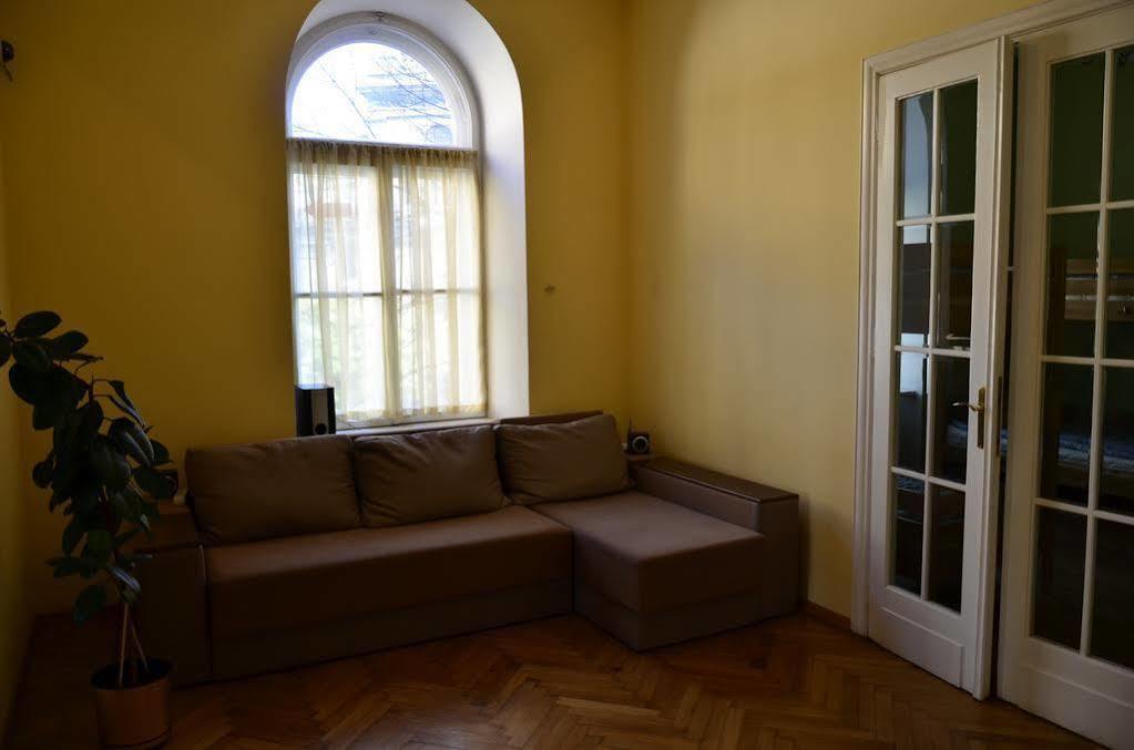 Soborniy Hostel Lviv Buitenkant foto